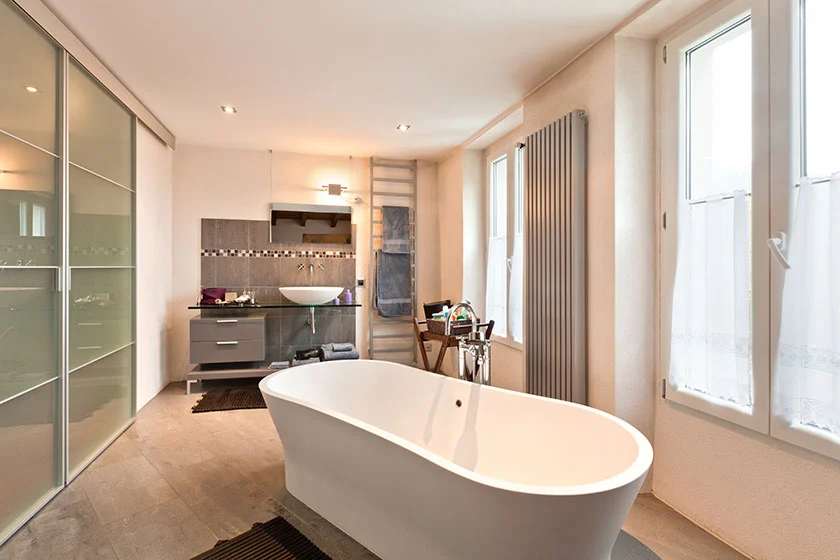 Bathroom Remodeling in Thousand Oaks: Design Trends That Add Style & Home Value
