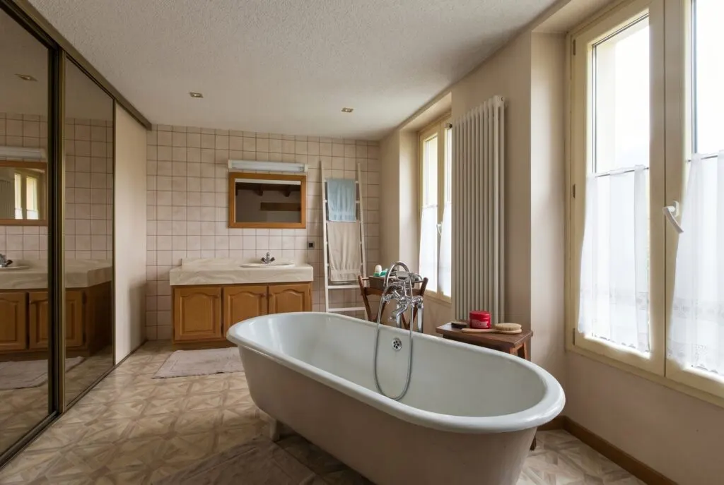 Before — Bathroom Remodel — Woodland Hills, Master in Design portfolio