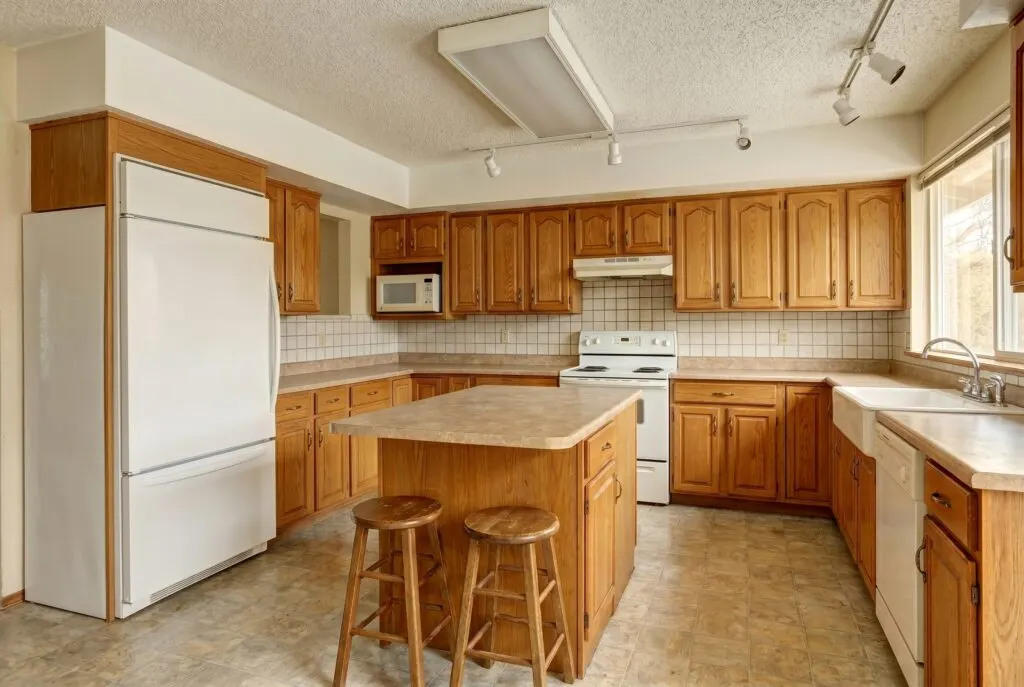 Before — Kitchen Remodeling — Tarzana, Master in Design portfolio